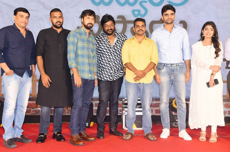 Evvarikee-Cheppoddu-Movie-Pre-Release-Event-10