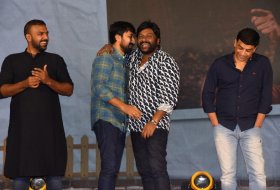 Evvarikee-Cheppoddu-Movie-Pre-Release-Event-02