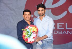 Evvarikee-Cheppoddu-Movie-Pre-Release-Event-05