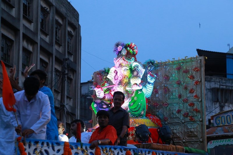 Ganesh-Immersion-At-Hyderabad-02