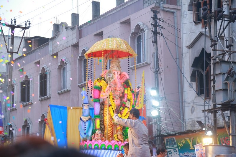 Ganesh-Immersion-At-Hyderabad-21
