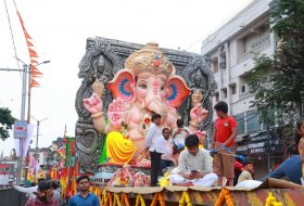 Ganesh-Immersion-At-Hyderabad-12
