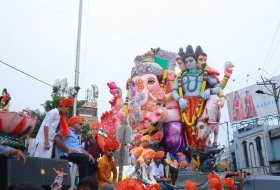 Ganesh-Immersion-At-Hyderabad-17