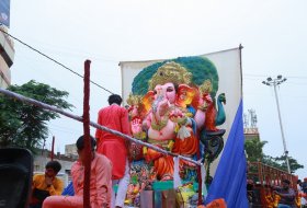 Ganesh-Immersion-At-Hyderabad-18