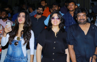 Ismart-Shankar-Team-Theatre-Coverage-10