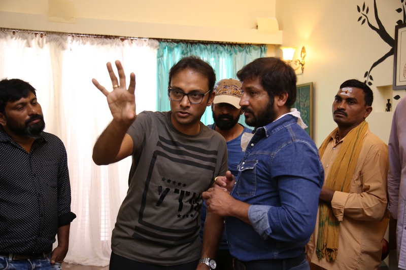 Jambalakidi Pamba Movie Working Stills