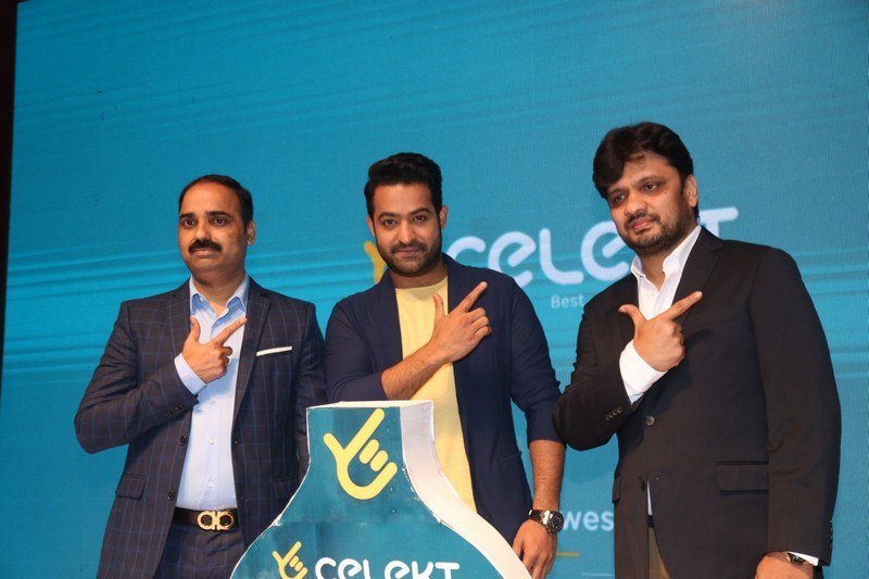 Jr-NTR-At-Celekt-Mobile-Launch-02