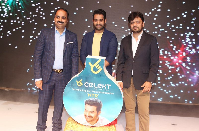 Jr-NTR-At-Celekt-Mobile-Launch-10