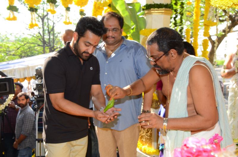 Kalyan Ram New Movie Launch Photos