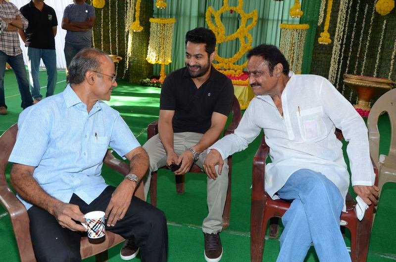 Kalyan-Ram-New-Movie-Launch-Photos-06