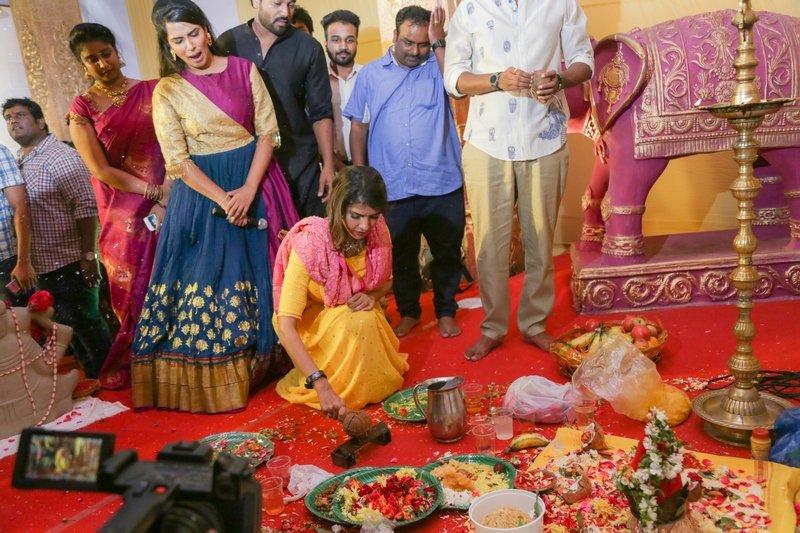 Lakshmi-Manchu-At-OMG-Association-Ganesha-Pooja-09