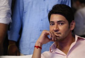 Maharshi-Movie-Pre-Release-Event-03