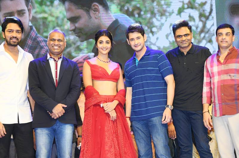 Maharshi-Movie-Vijayotsavam-Function-01