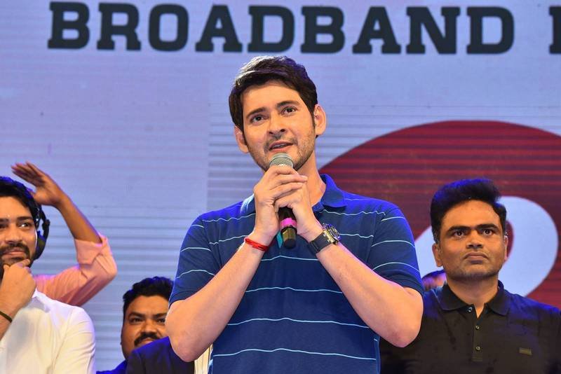 Maharshi-Movie-Vijayotsavam-Function-02