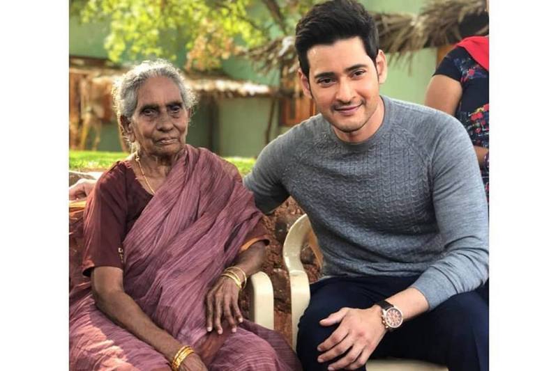 Mahesh Babu Meets 106 Year Old Fan