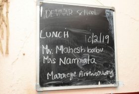 Mahesh-Babu-Namrata-Offers-Lunch-on-Anniversary-07