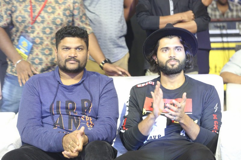 Meeku-Maathrame-Cheptha-Movie-Pre-Release-Event-04