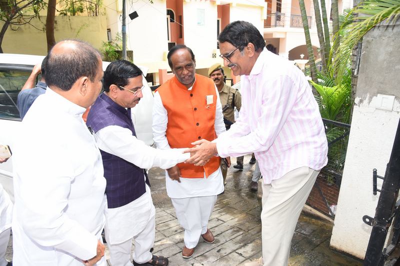 Minister Pralhad Joshi Meets Ashwini Dutt