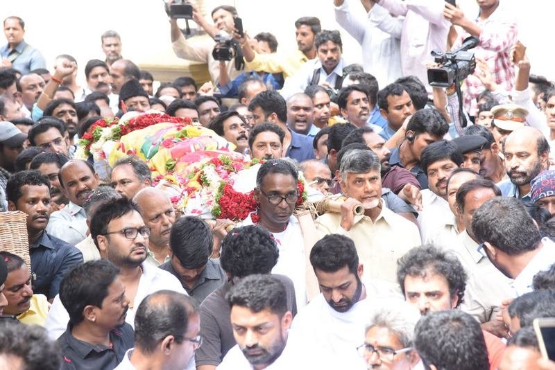 Nandamuri-Harikrishna-Final-Journey-Photos-08