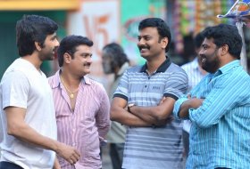 Nela-Ticket-Movie-Working-Stills-02