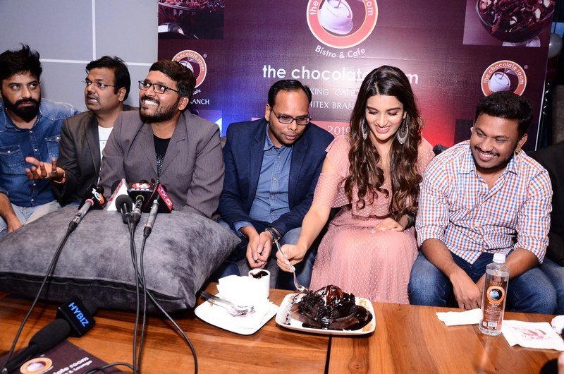 Nidhi-Agarwal-Launches-Chocolate-Room-Store-03