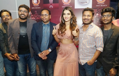 Nidhi-Agarwal-Launches-Chocolate-Room-Store-08