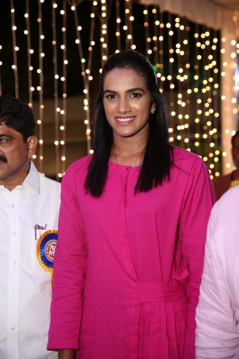 PV-Sindhu-Felicitated-by-Dr-Ramineni-Foundation-Pics-05