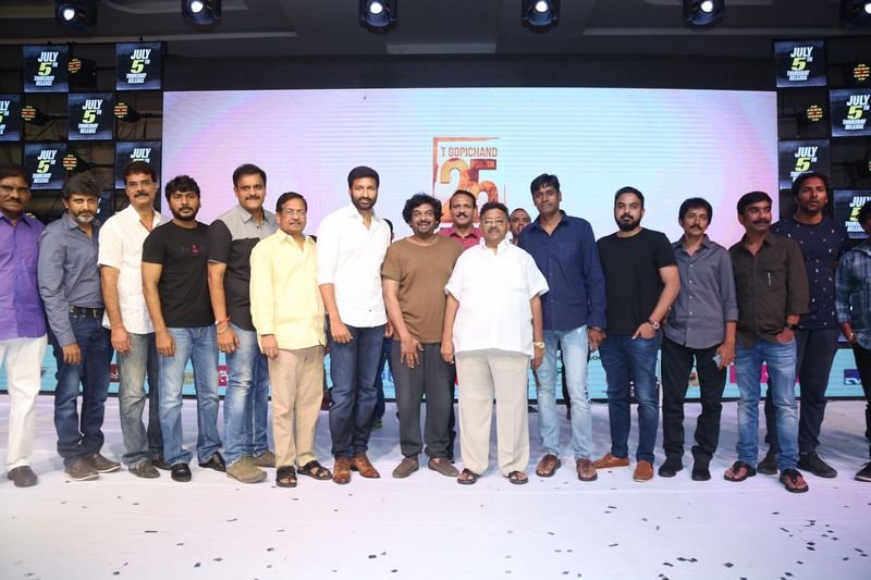 Pantham-Movie-Pre-Release-Event-07