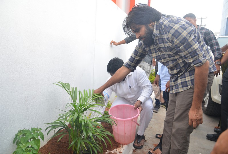 Pawan Kalyan Accepts Haritha Haram Challenge Photos