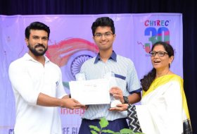 Ram-Charan-Celebrates-Independence-Day-In-Chirec-School-09