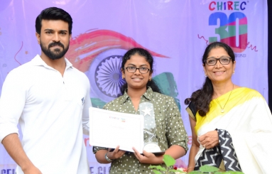 Ram-Charan-Celebrates-Independence-Day-In-Chirec-School-10