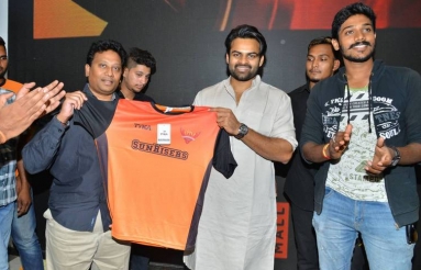 Sai-Dharam-Tej-Launches-Sunrisers-Hyderabad-T-Shirt-Photos-10
