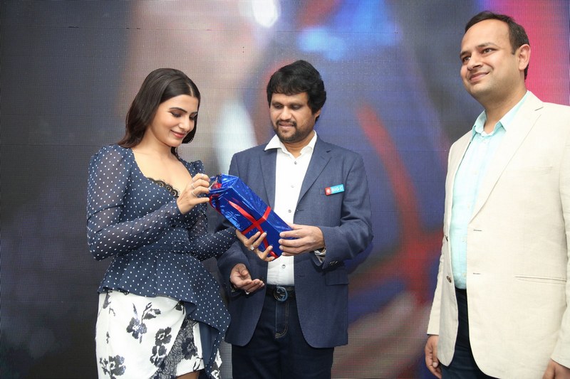 Samantha Launches OnePlus Mobile At Big C