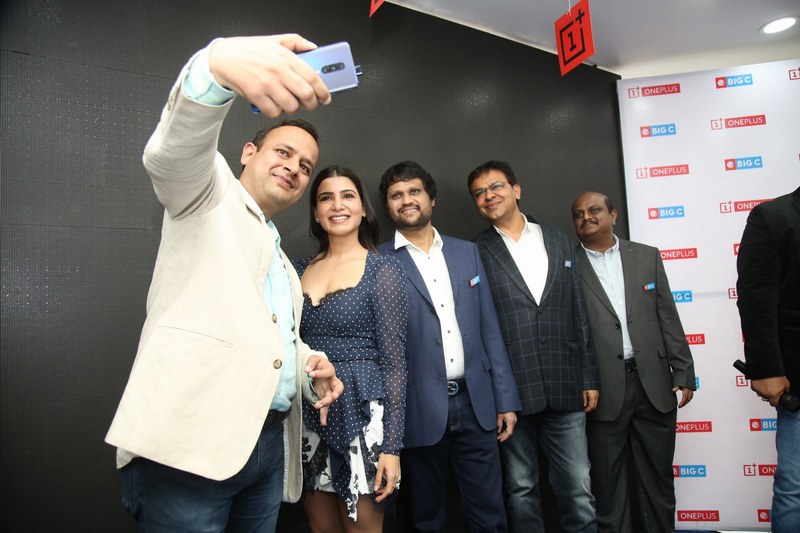 Samantha Launches OnePlus Mobile At Big C