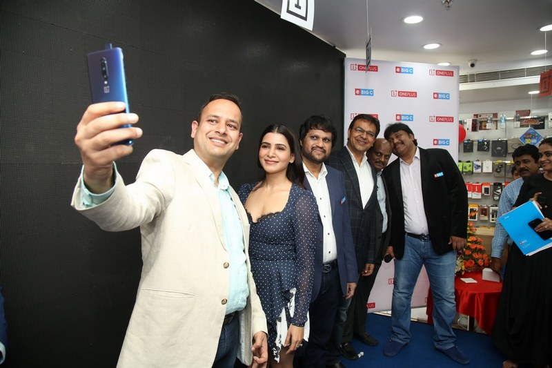 Samantha Launches OnePlus Mobile At Big C