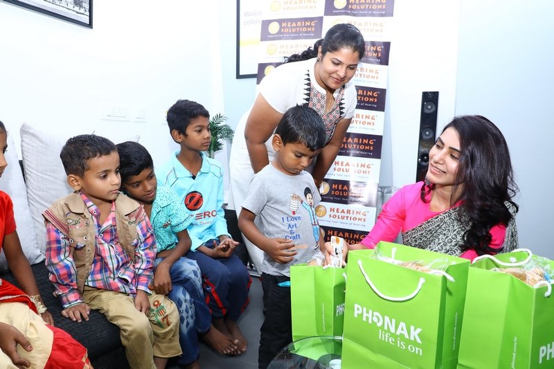 Samantha-Participated-In-A-Social-Initiative-Taken-Up-By-Phonak-06