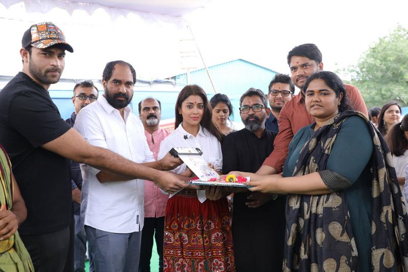 Shriya - Niharika Film Launch Photos