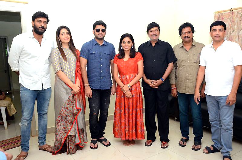 Srinivasa-Kalyanam-Movie-Team-At-Dwaraka-Tirumala-01