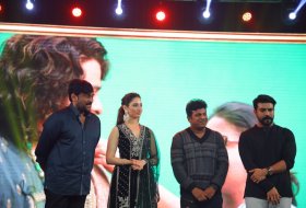 Sye-Raa-Movie-Press-Meet-in-Bangalore-08