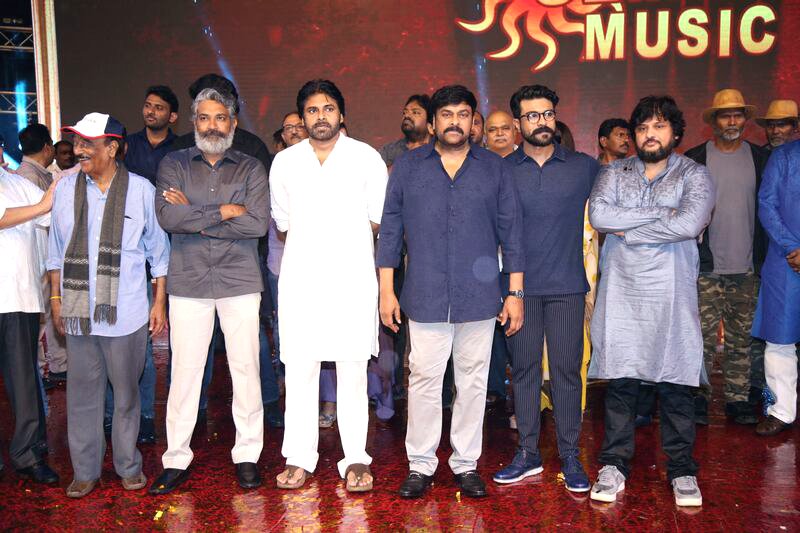 Sye-Raa-Narasimha-Reddy-Movie-Pre-Release-Event-Photos-19