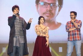 Taxiwala-Movie-Pre-Release-Event-09