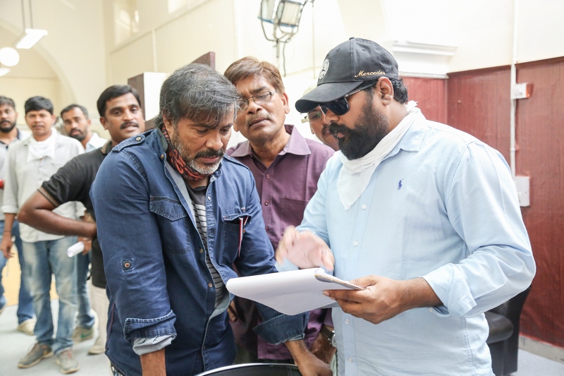 Touch Chesi Chudu Working Stills