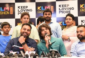 Vijay-Devarakonda-Launches-KLM-Shopping-Mall-09