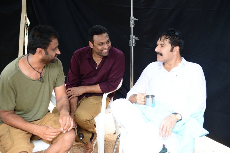 Yatra-Movie-Working-Photos-05