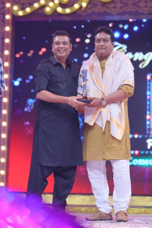 Zee-Telugu-Comedy-Awards-2018-Photos-07