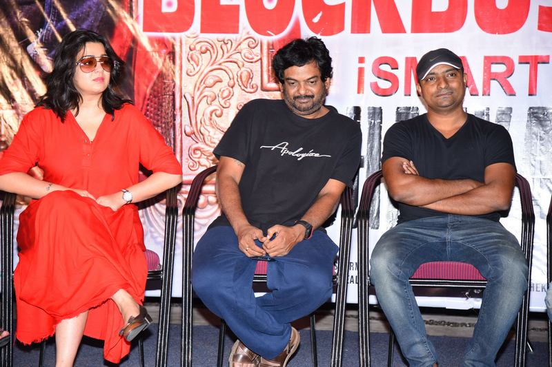 iSmart-Shankar-Success-Meet-03