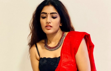 Eesha-Rebba-in-Red-Saree-01