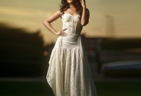 Eesha-Rebba-Stills-09