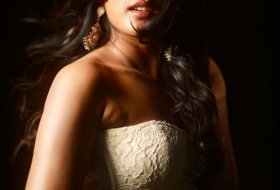 Eesha-Rebba-Stills-12