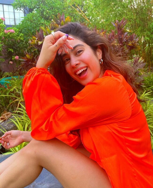 Janhvi-Kapoor-Latest-Pics-02